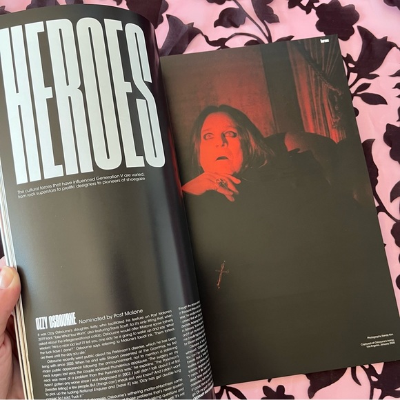 V Magazine No. 124 ~ Rock and Romance ~ Hunter Schafer, Euphoria - Picture 3 of 6